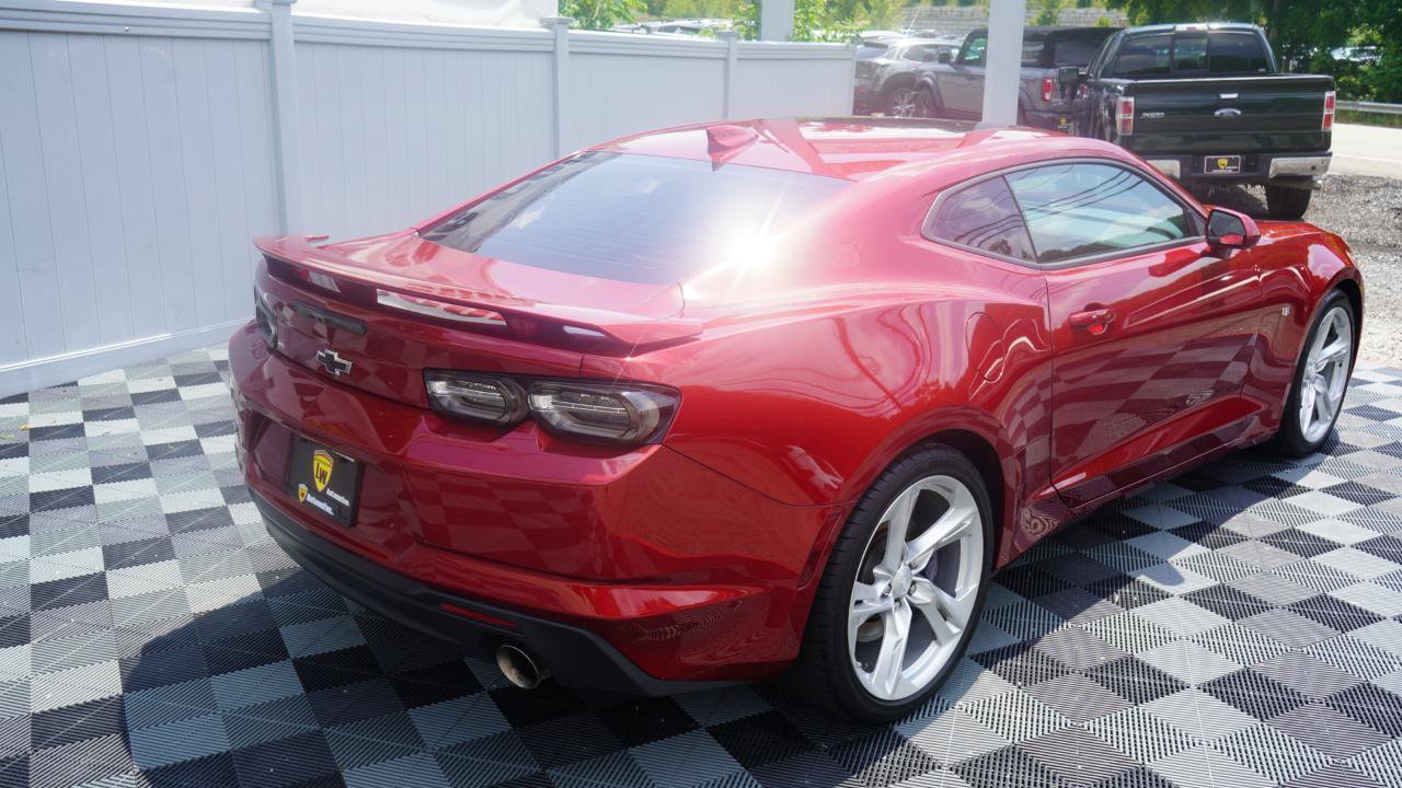 Used 2022 Chevrolet Camaro SS RWD image 7