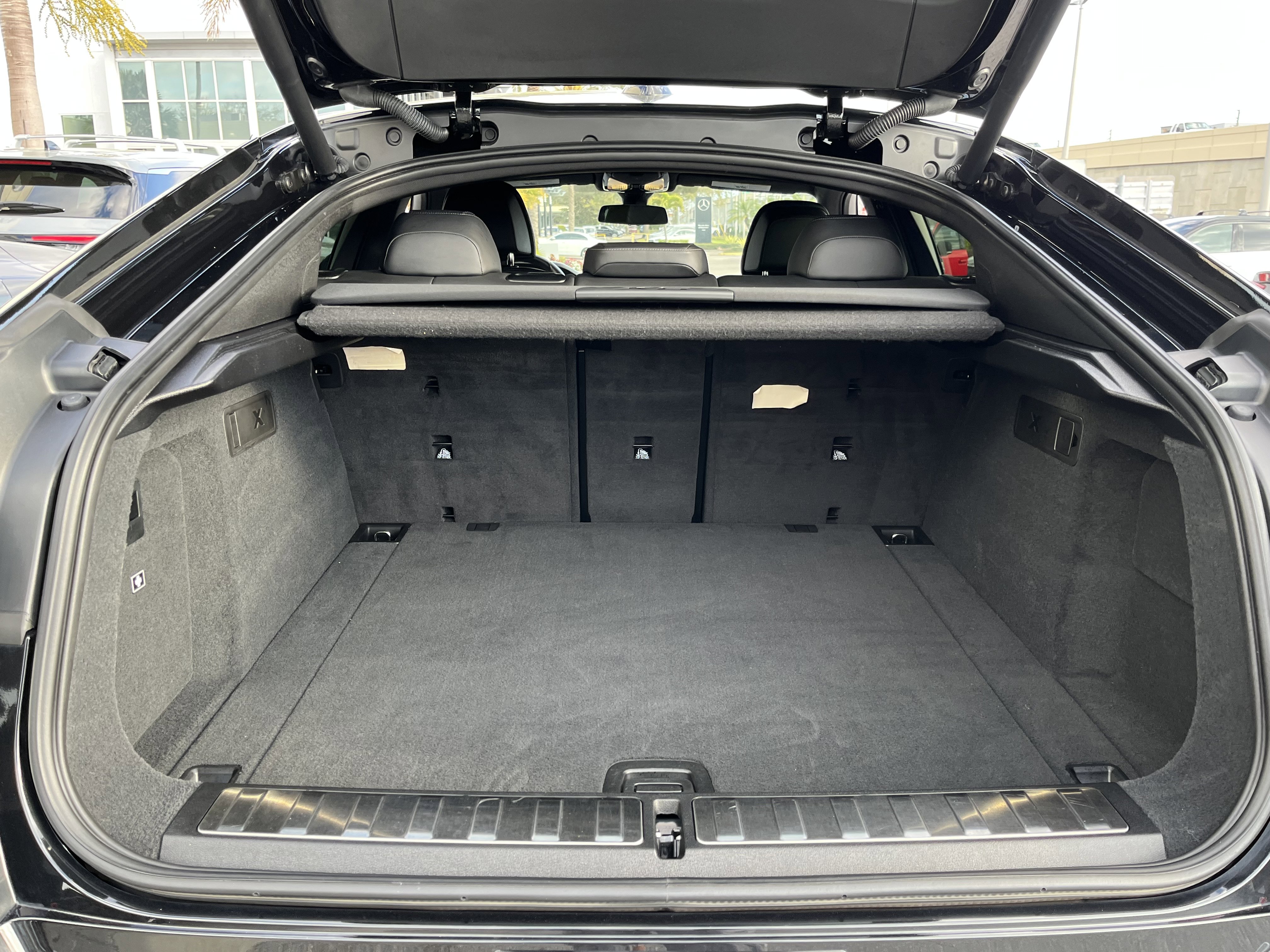 Used 2023 BMW X6 M50i w/ Climate Comfort Package image 20