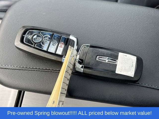 Used 2025 Lincoln Navigator Reserve w/ Jet Appearance Package AWD/4WD image 30