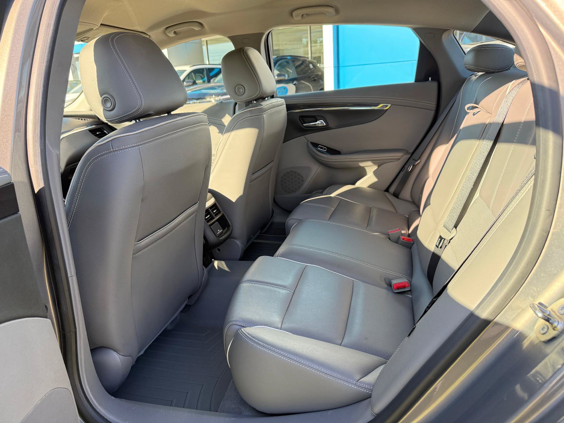 Certified 2018 Chevrolet Impala Premier FWD image 11