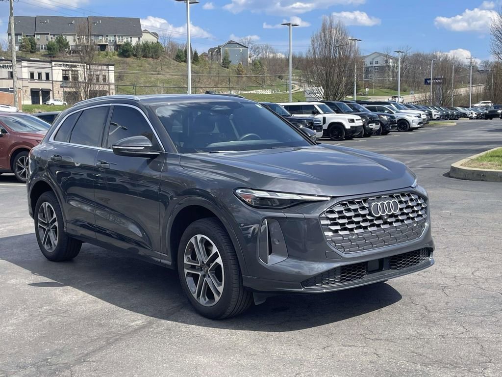 Used 2025 Audi Q5 Premium image 7