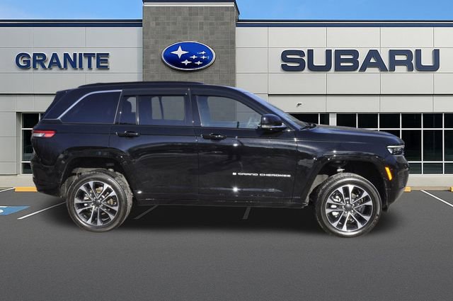 Used 2024 Jeep Grand Cherokee Overland w/ Luxury Tech Group IV image 12