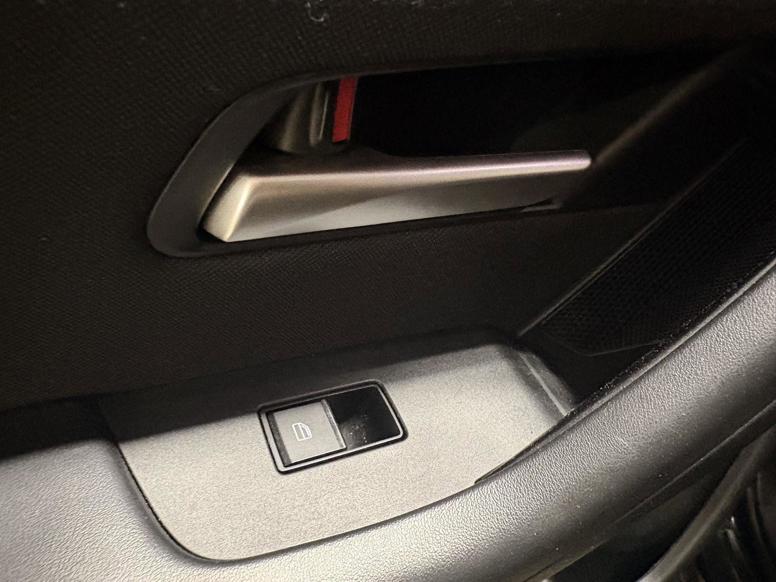 Used 2024 MAZDA CX-90 3.3 Turbo w/ Select Package image 9