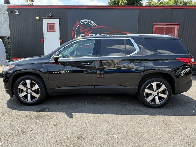Used 2018 Chevrolet Traverse LT AWD/4WD image 3