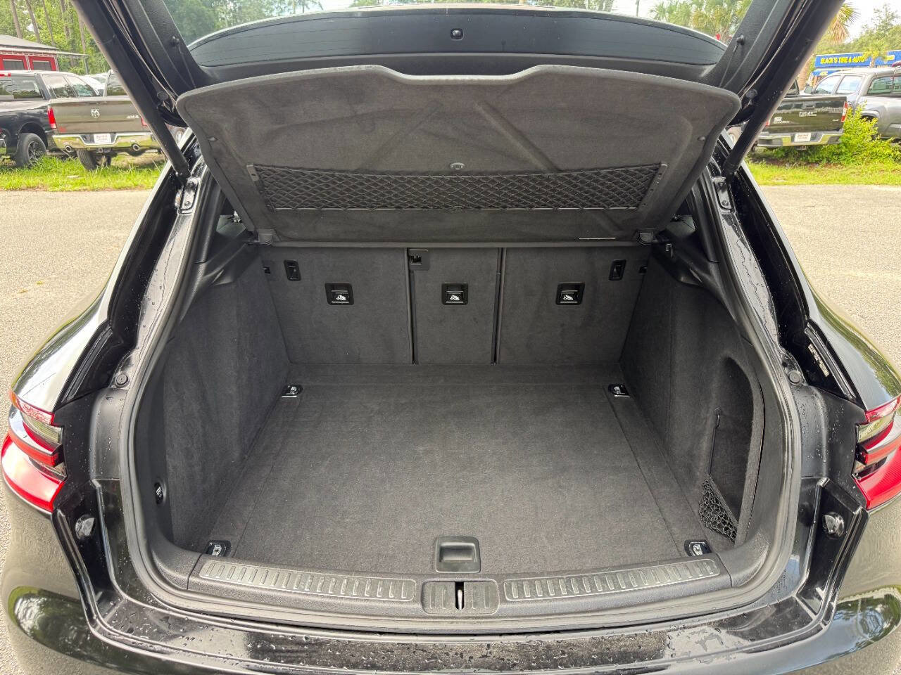Used 2015 Porsche Macan S image 14