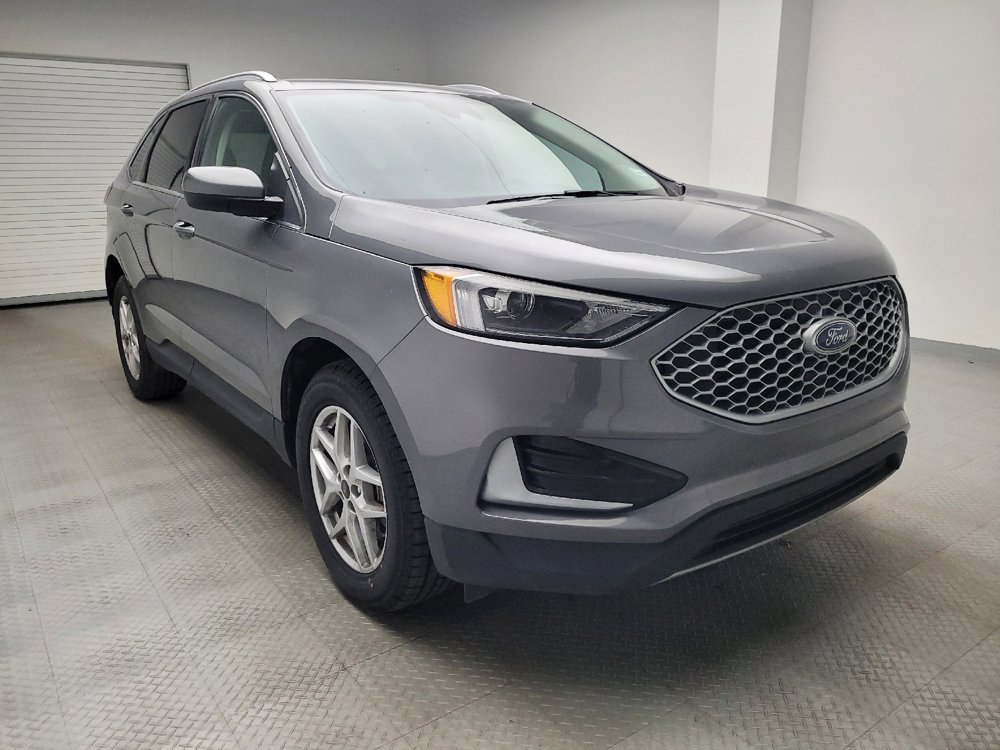 Used 2023 Ford Edge SEL image 13