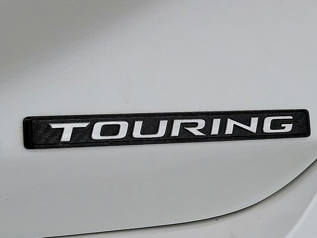 Used 2019 Toyota Avalon Touring FWD image 9