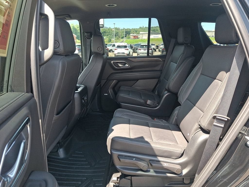 Used 2023 Chevrolet Tahoe LT w/ Luxury Package AWD/4WD image 10
