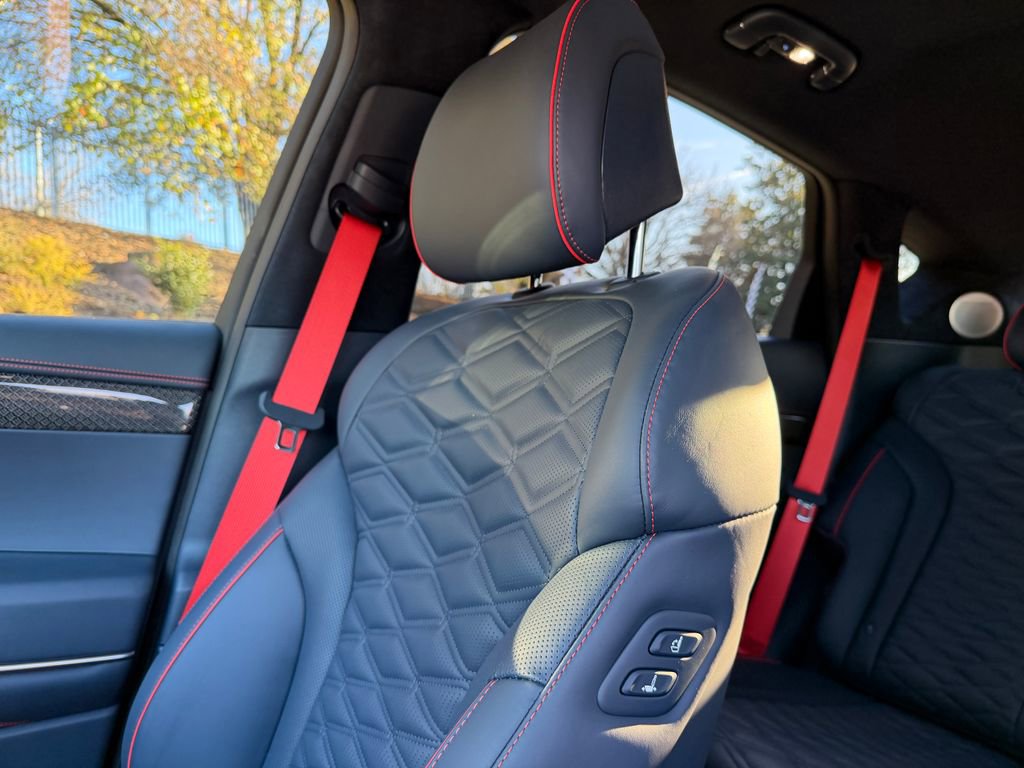 Used 2025 Genesis GV80 3.5T e-SC image 31