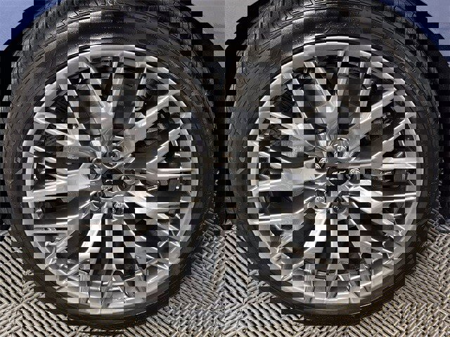 Used 2025 Ford Mustang GT Premium image 34