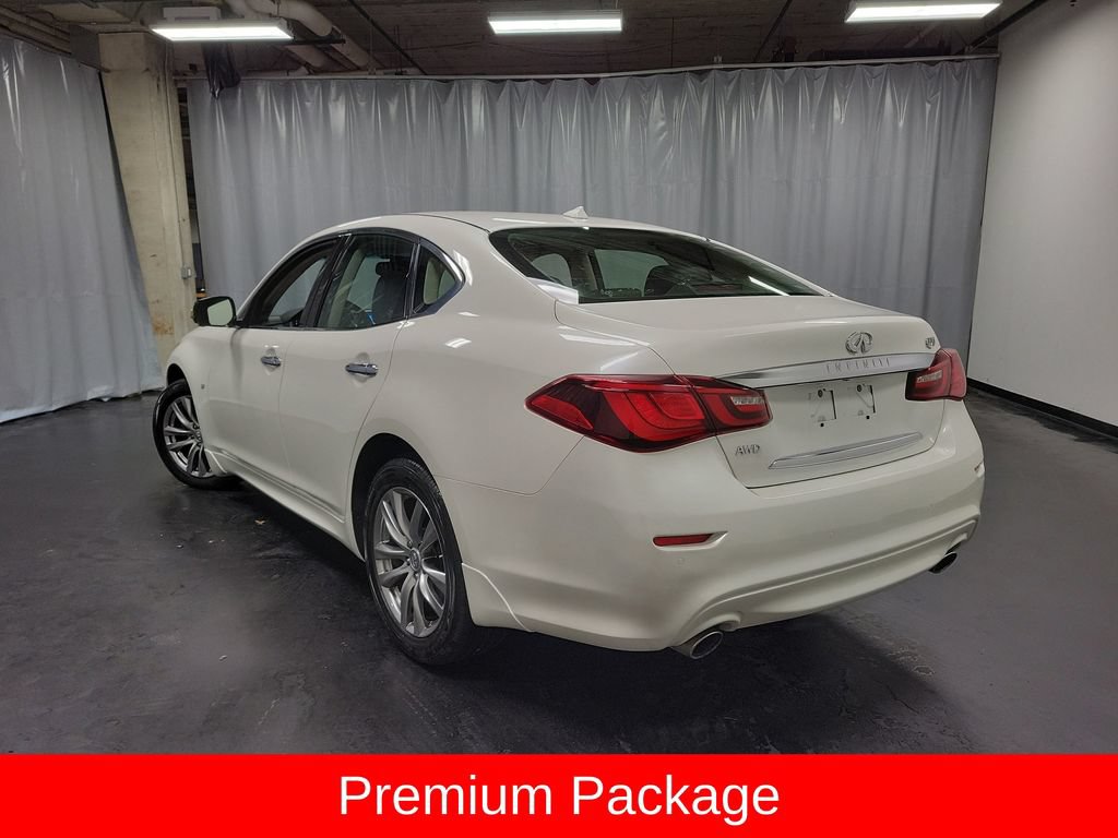 Used 2016 INFINITI Q70 3.7 AWD/4WD image 7