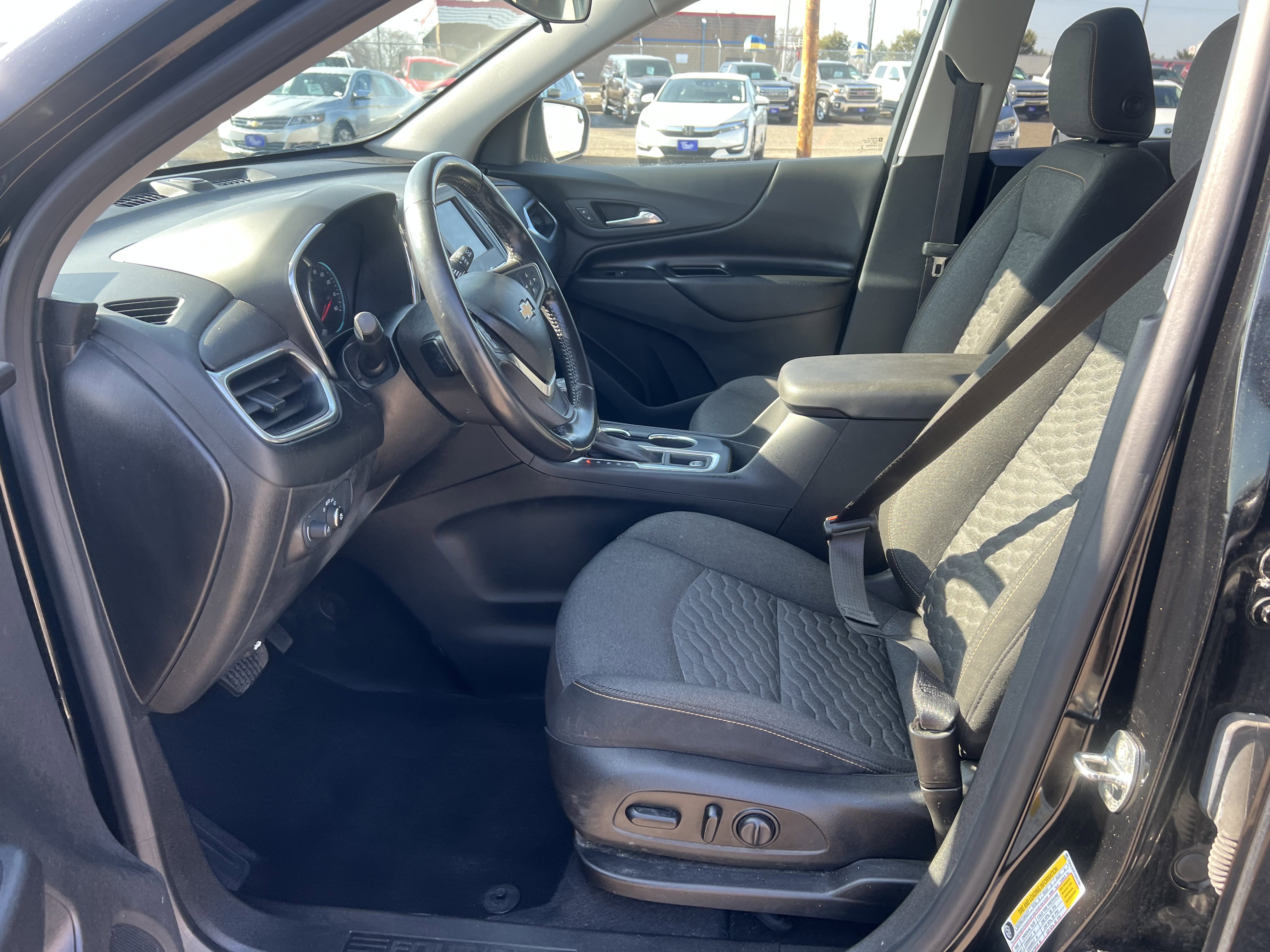 Used 2019 Chevrolet Equinox LT image 16