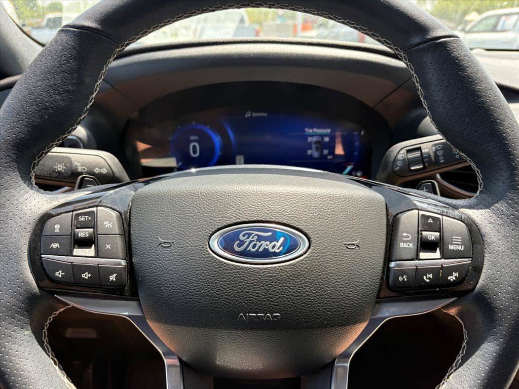 Used 2023 Ford Explorer ST w/ Equipment Group 401A AWD/4WD image 16