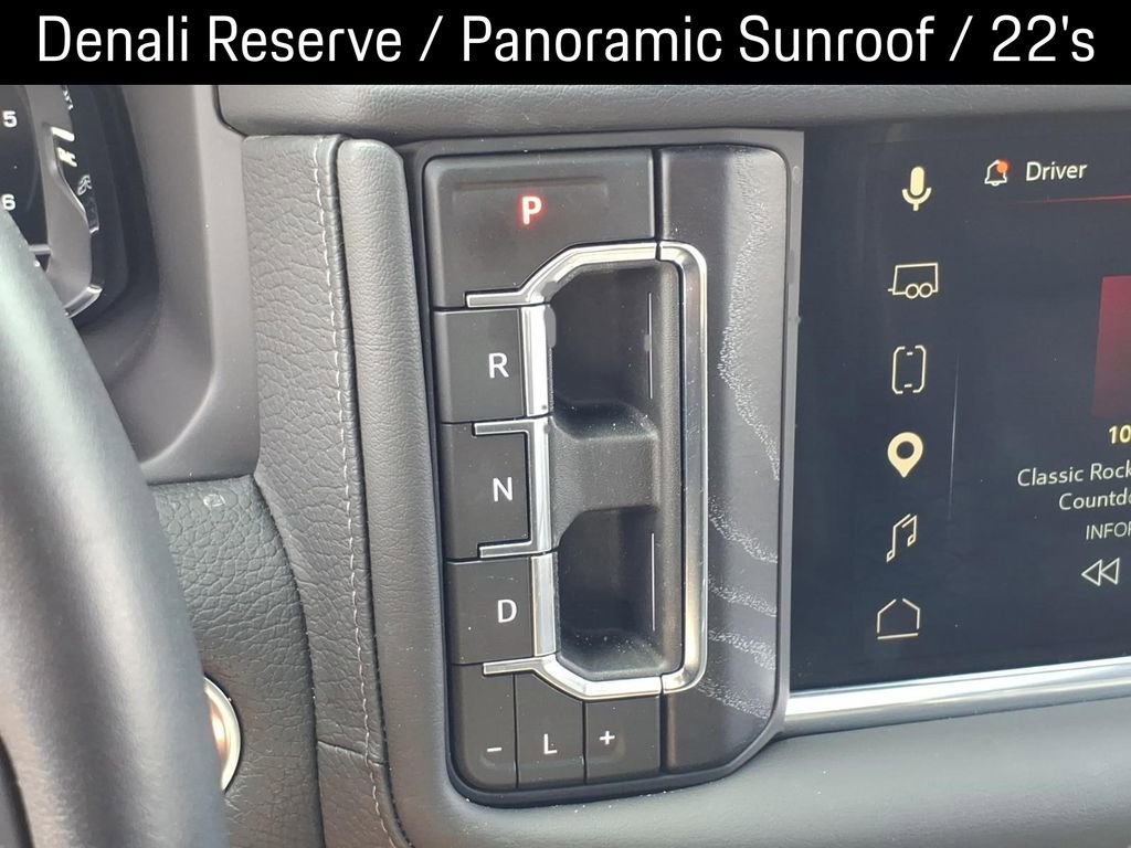 Used 2024 GMC Yukon Denali w/ Denali Reserve Package image 25