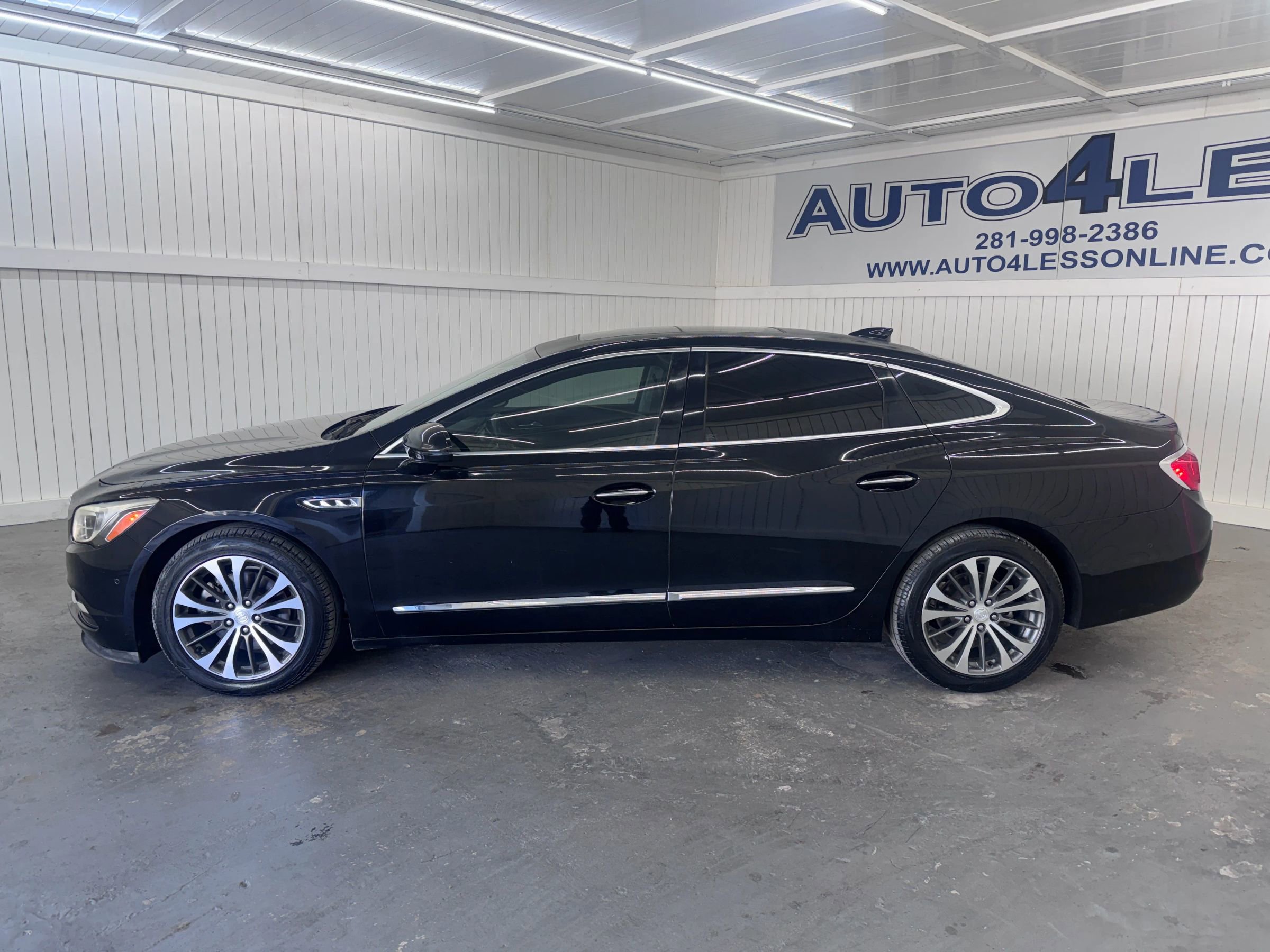 Used 2017 Buick Regal Premium w/ Driver Confidence Package #2 image 8