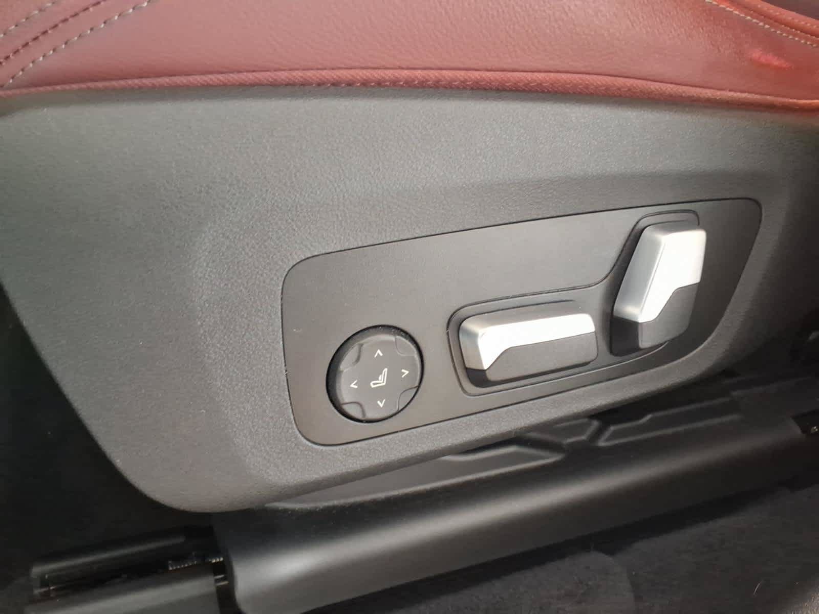 Used 2023 BMW X3 xDrive30i w/ Premium Package w/ZPA AWD/4WD image 19