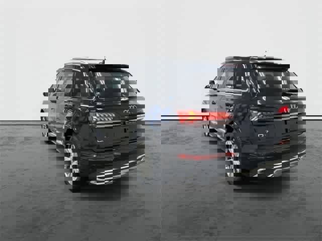 Used 2024 Audi Q7 3.0T Premium Plus image 2