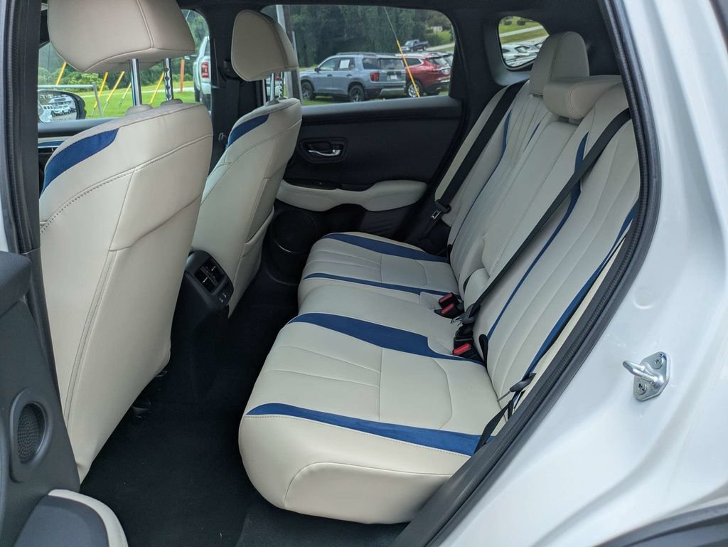 Used 2026 Acura MDX w/ Technology Package FWD image 14