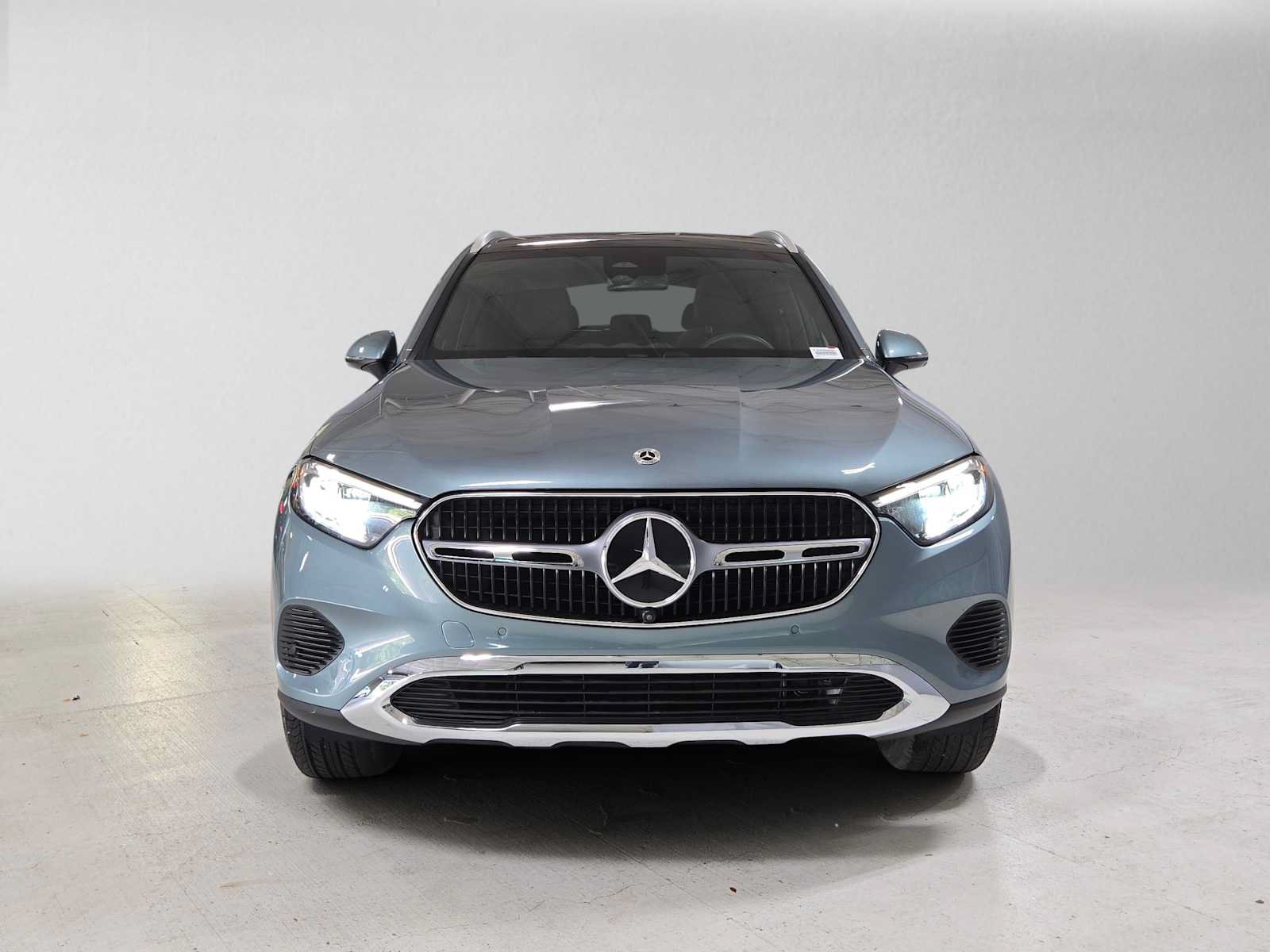 Used 2026 Mercedes-Benz GLC 300 4MATIC image 8