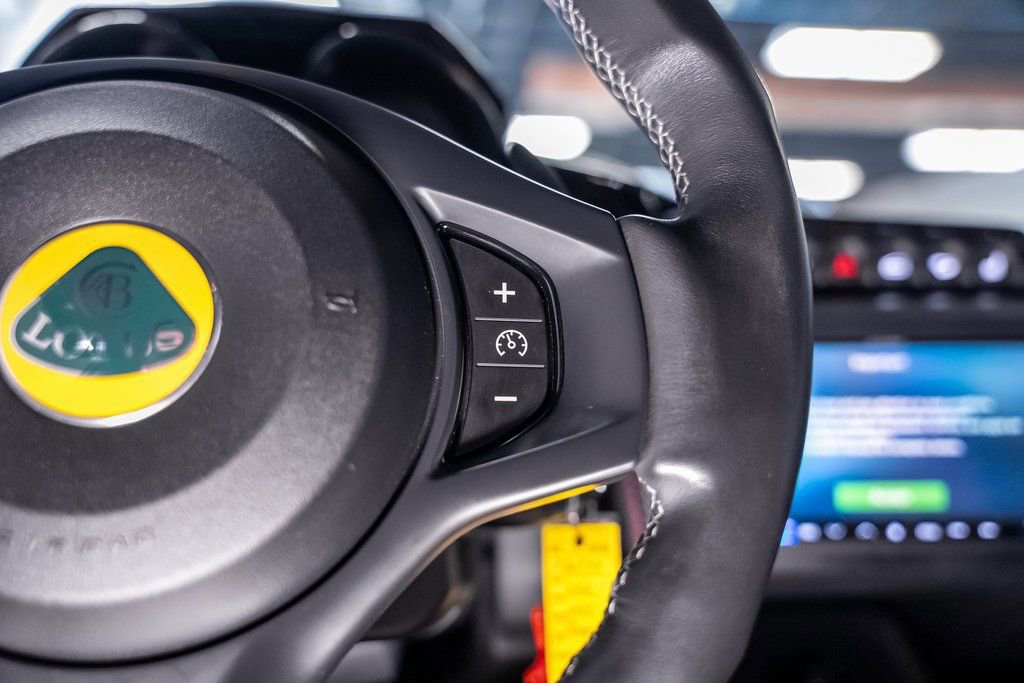 Used 2020 Lotus Evora image 41