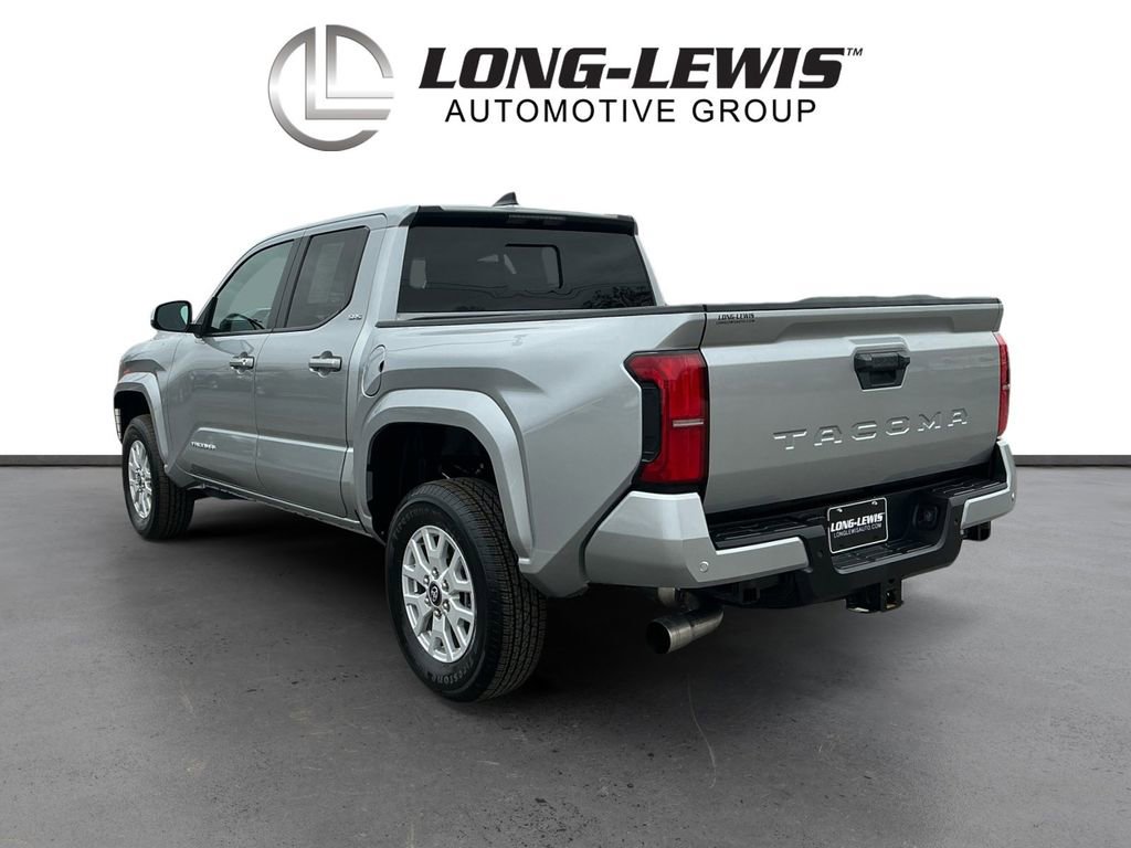 Used 2024 Toyota Tacoma SR5 w/ SR5 Upgrade Package image 4