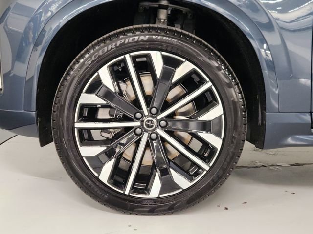 New 2026 Volvo XC90 T8 Core w/ Protection Package AWD/4WD image 8