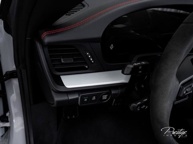 Used 2026 Porsche 911 GTS image 30