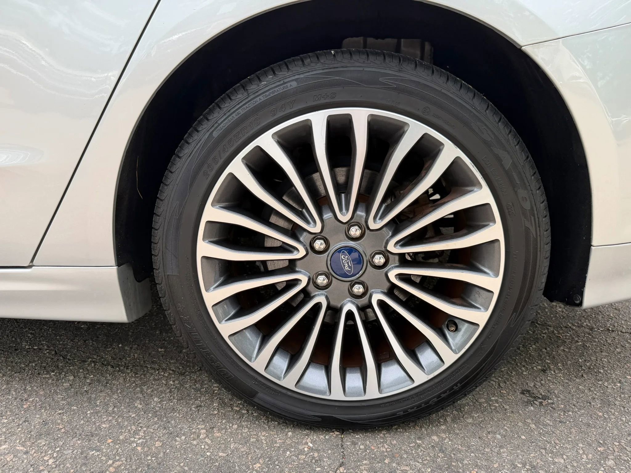 Used 2018 Ford Fusion Titanium image 33