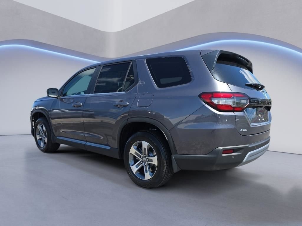 New 2025 Honda Pilot EX-L image 3