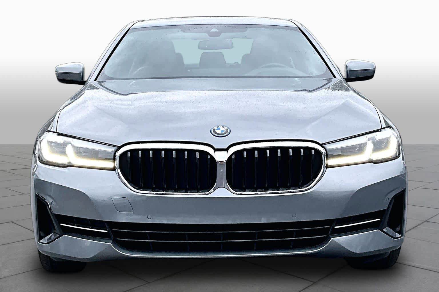 Certified 2023 BMW 530e xDrive w/ Executive Package AWD/4WD image 4