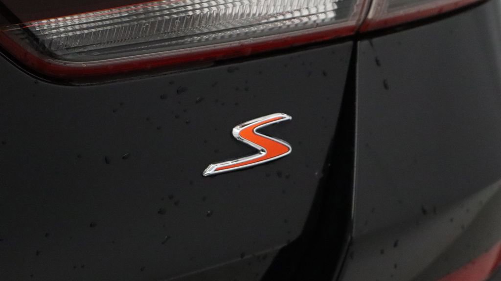 Used 2019 Kia Optima S w/ S Panoramic Sunroof Package image 19