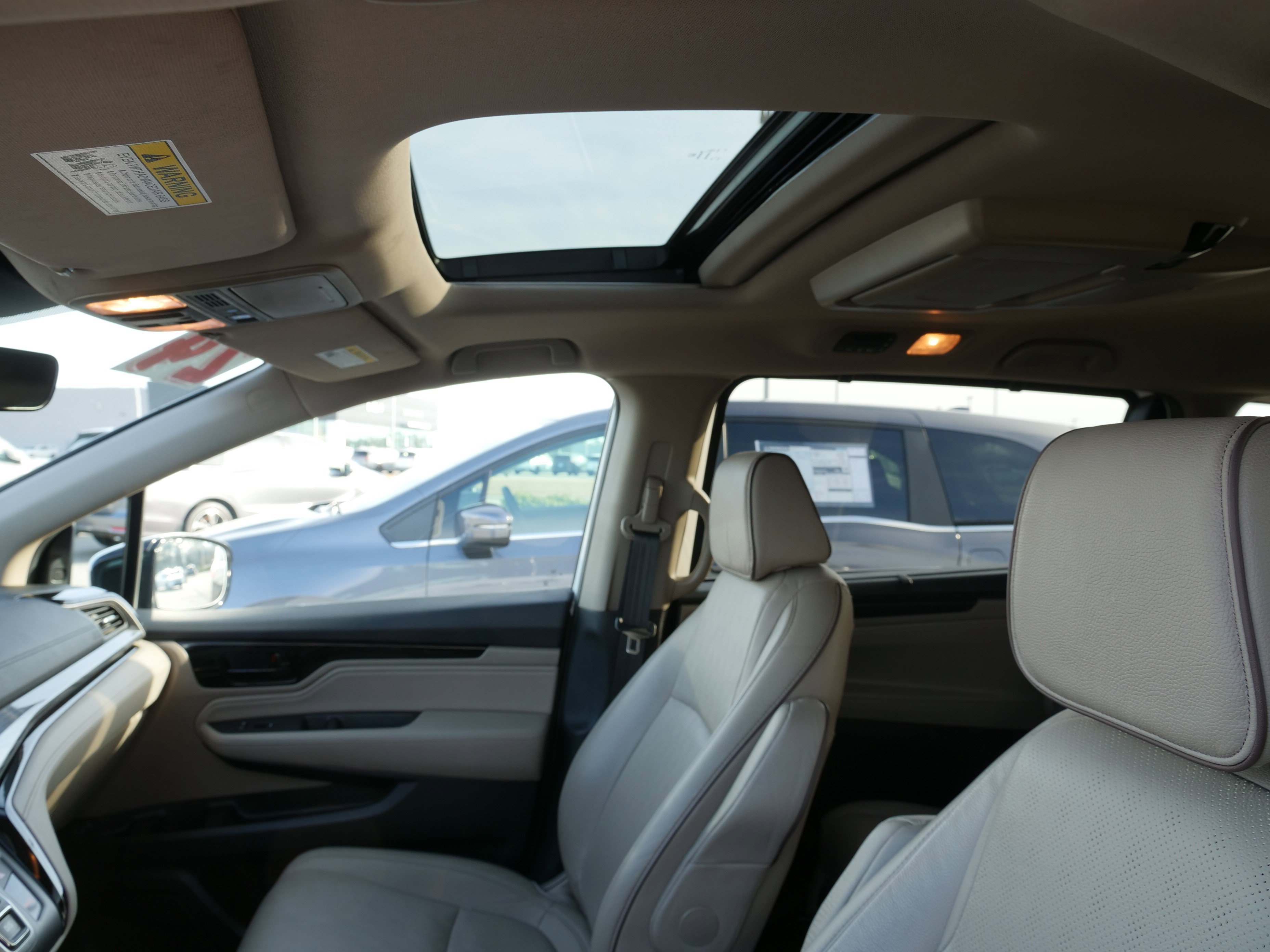 Used 2024 Honda Odyssey Elite image 30