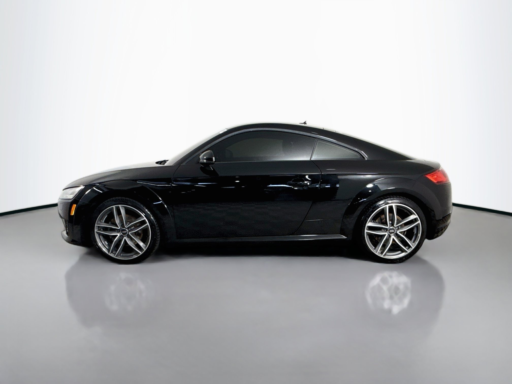 Used 2017 Audi TT 2.0T AWD/4WD image 6