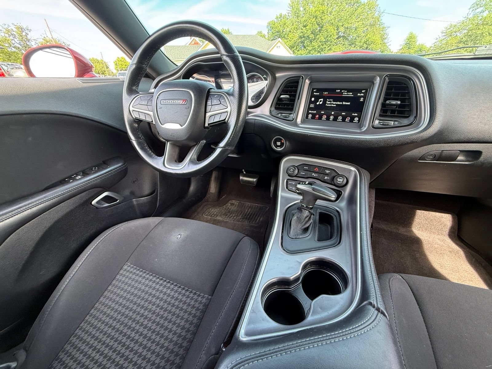 Used 2019 Dodge Challenger R/T w/ Driver Convenience Group RWD image 19
