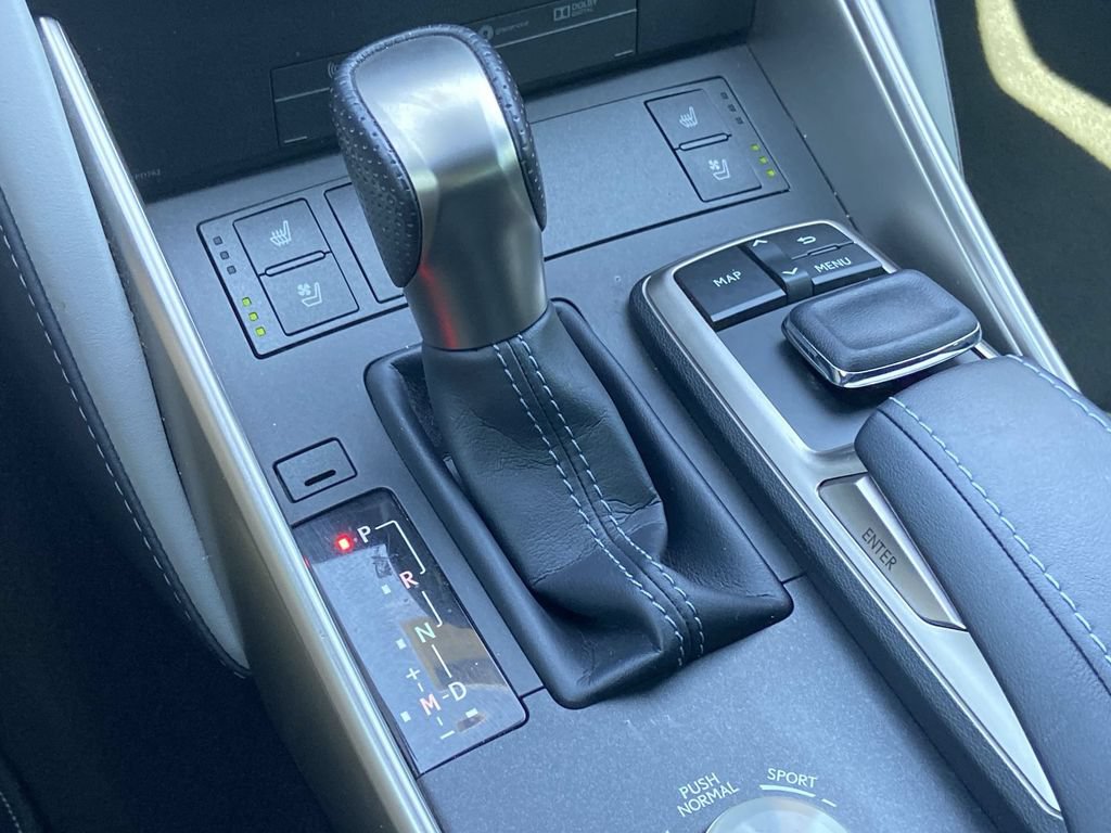 Used 2020 Lexus IS 300 F Sport w/ Blackline Edition RWD image 12