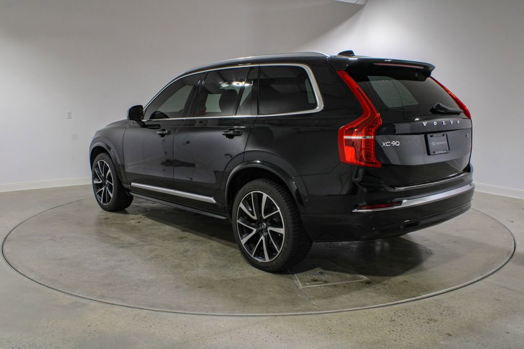 Used 2023 Volvo XC90 B5 Plus w/ Protection Package Premier image 3