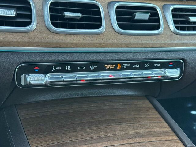 Used 2021 Mercedes-Benz GLS 450 4MATIC image 28