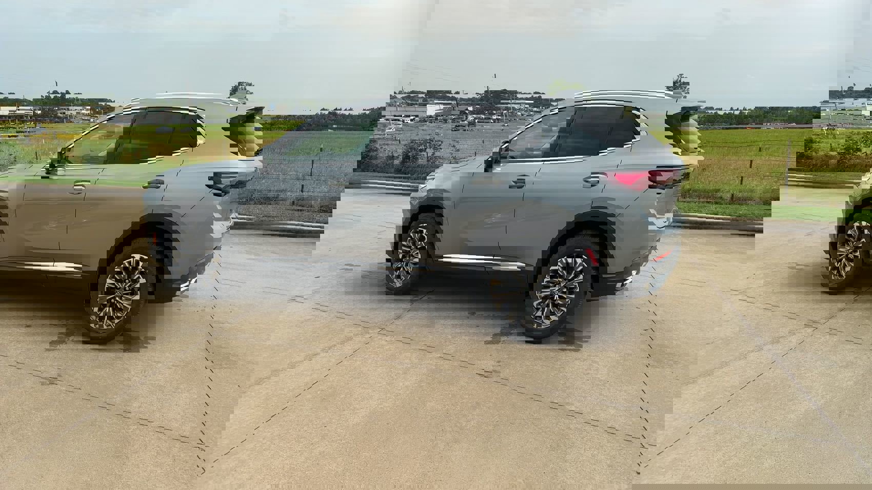 New 2025 Buick Envision Preferred image 6