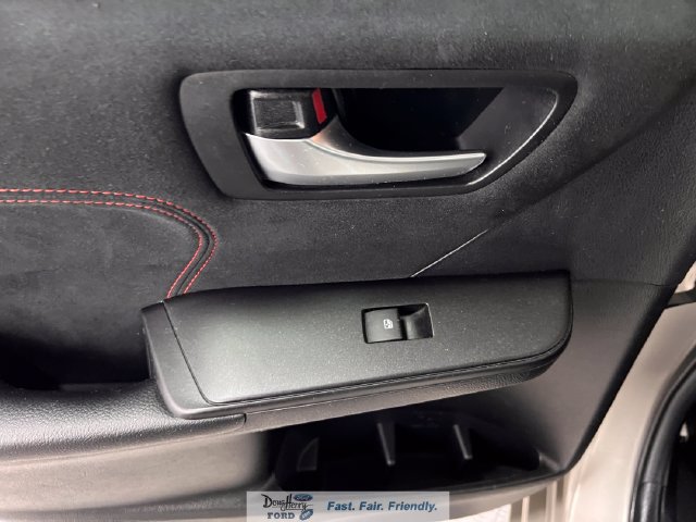 Used 2016 Toyota Camry XSE FWD image 28