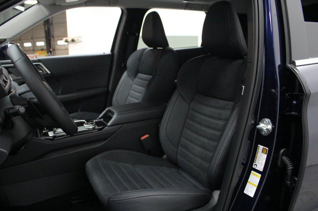 New 2026 Mitsubishi Outlander SE FWD image 7