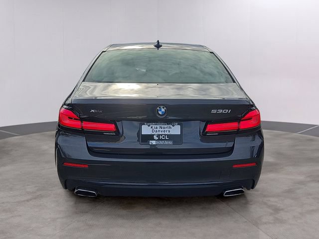 Used 2022 BMW 530i xDrive w/ Premium Package image 5