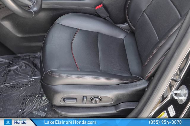 Used 2022 Chevrolet Equinox RS w/ RS Leather Package FWD image 15
