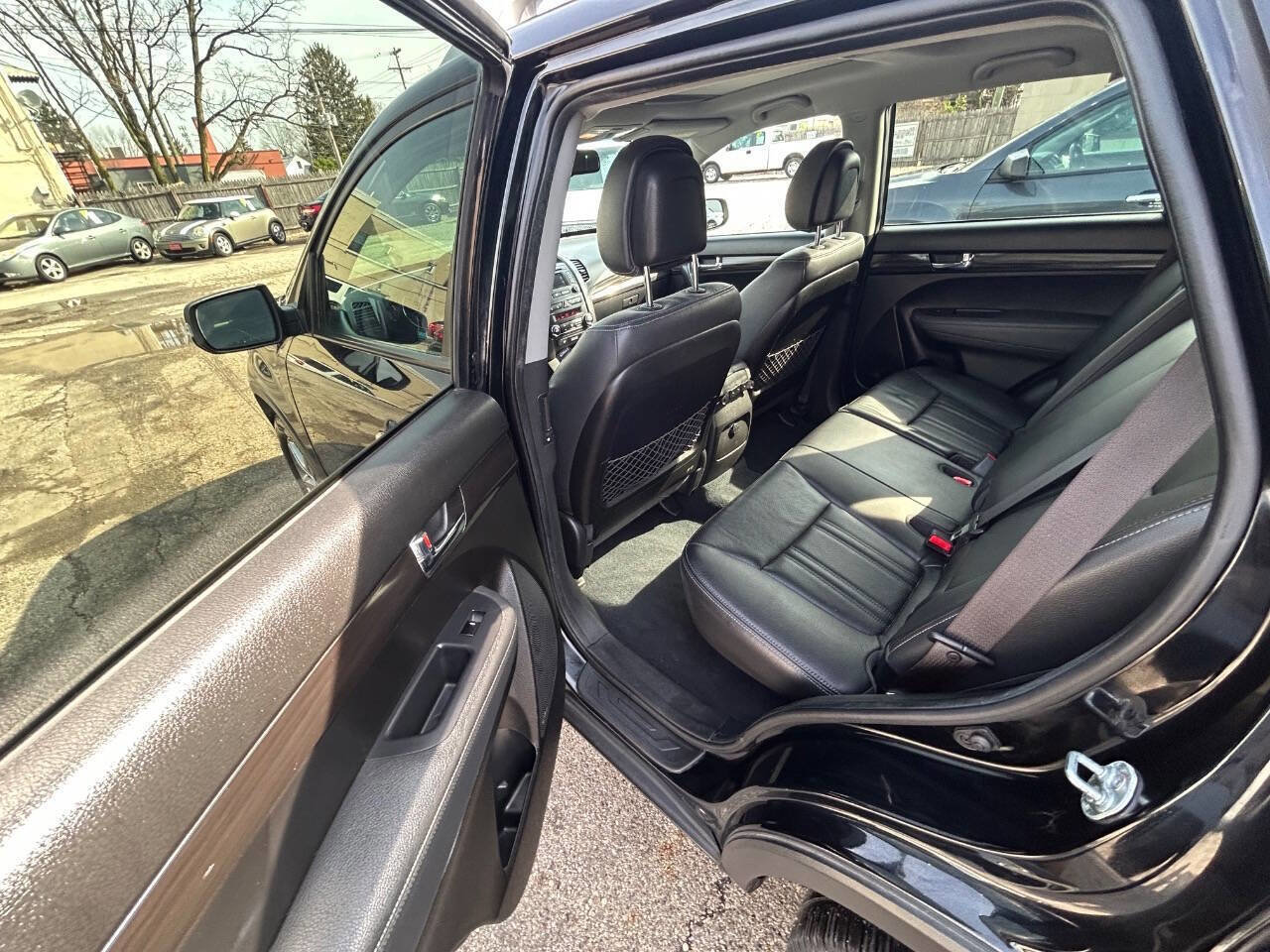 Used 2012 Kia Sorento EX w/ EX V6 Premium Pkg image 7