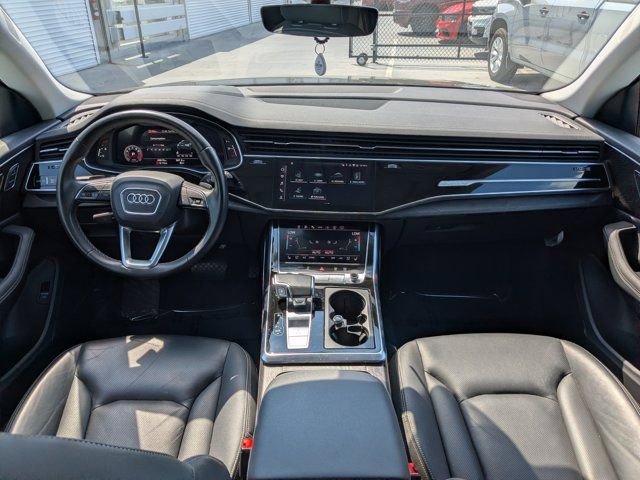 Used 2023 Audi Q8 Prestige AWD/4WD image 16