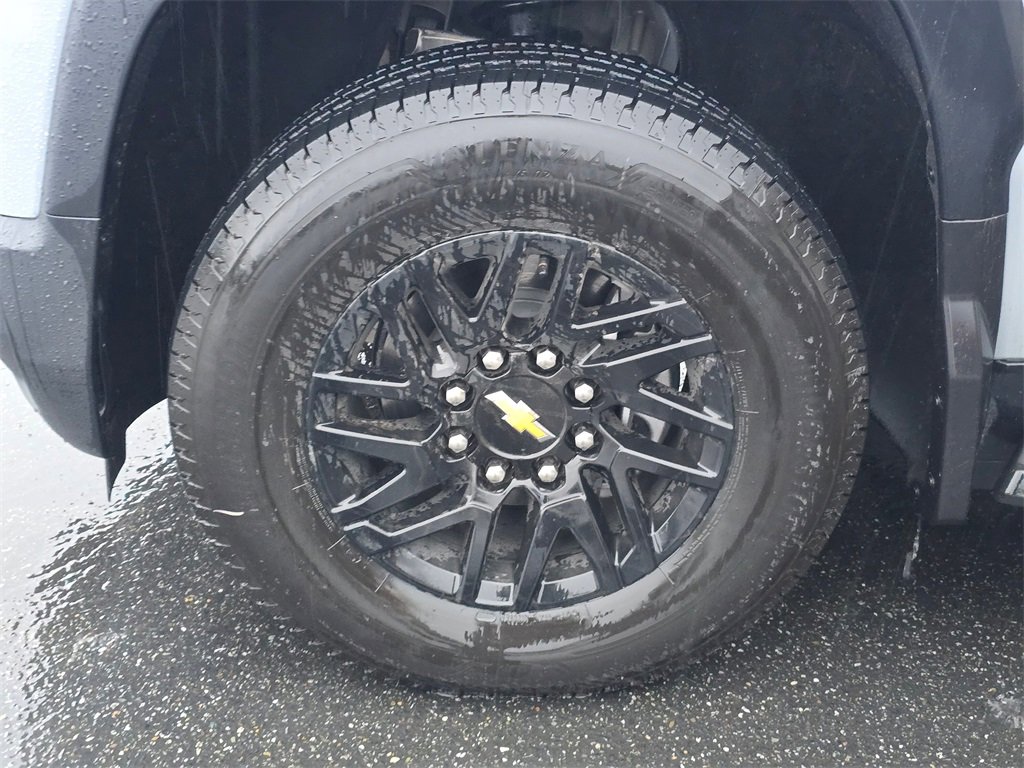 Used 2026 Chevrolet Silverado EV LT image 10