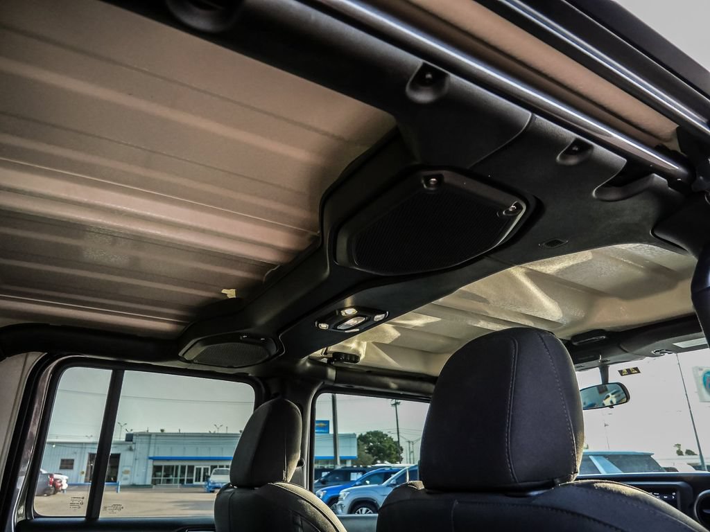 Used 2022 Jeep Gladiator Sport AWD/4WD image 22