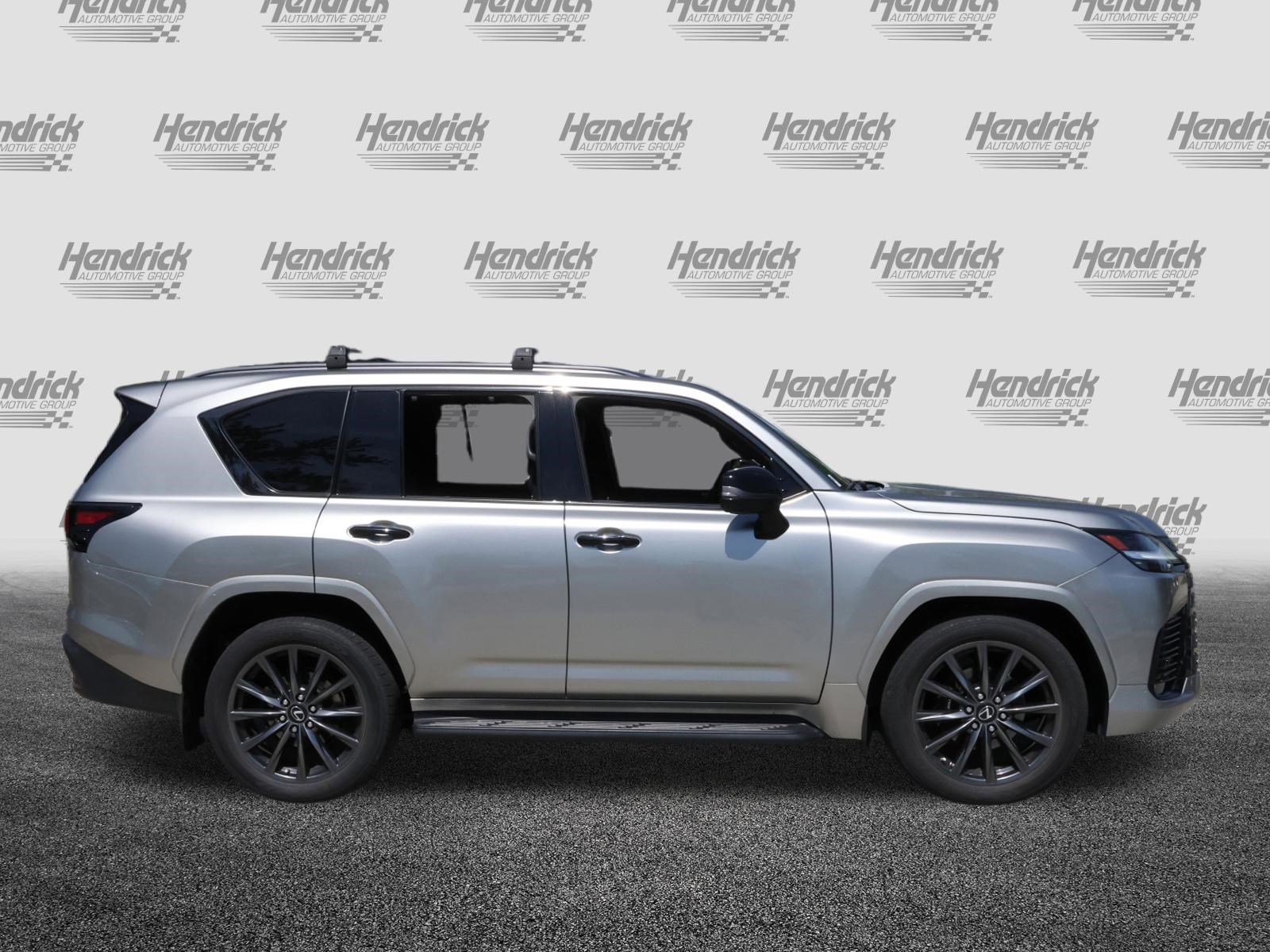 Used 2022 Lexus LX 600 4WD w/ Appearance Package image 10