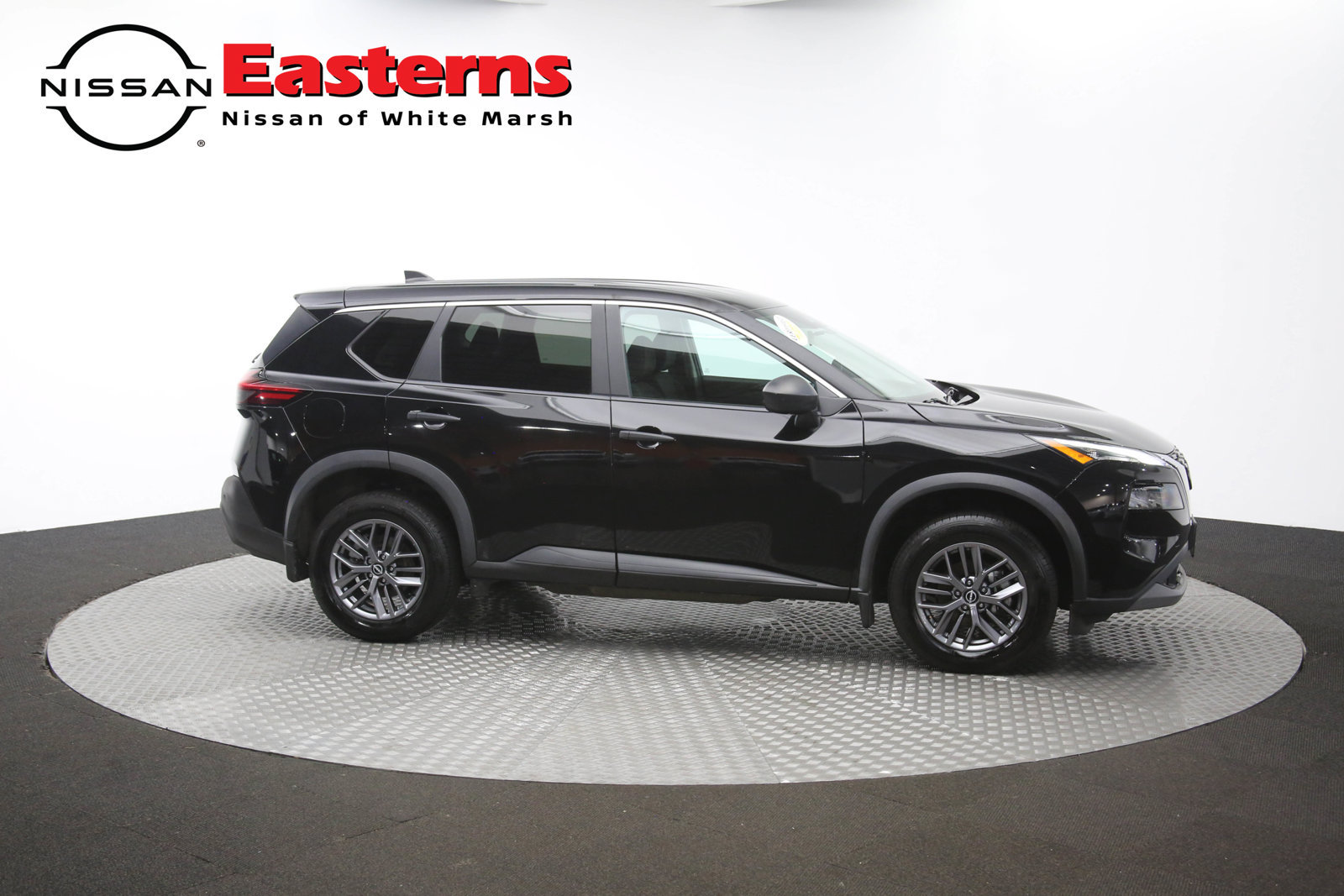 Used 2023 Nissan Rogue S AWD/4WD image 46