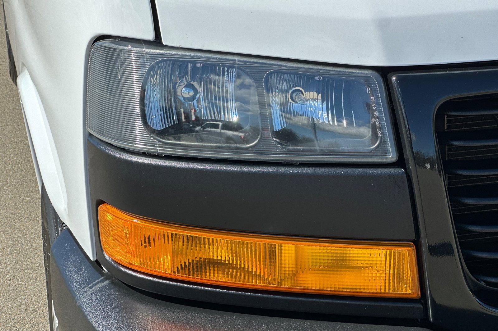 Used 2023 GMC Savana 2500 Extended w/ Driver Convenience Package image 41