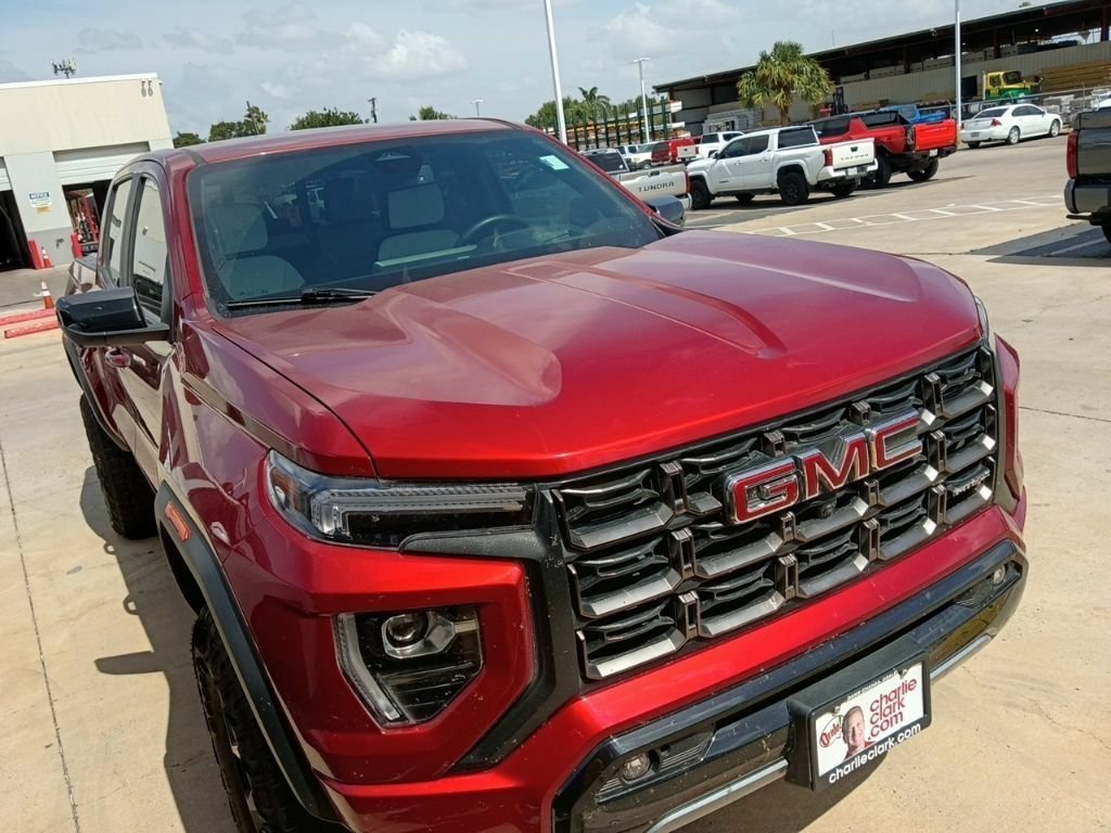 Used 2023 GMC Canyon AT4X AWD/4WD image 3